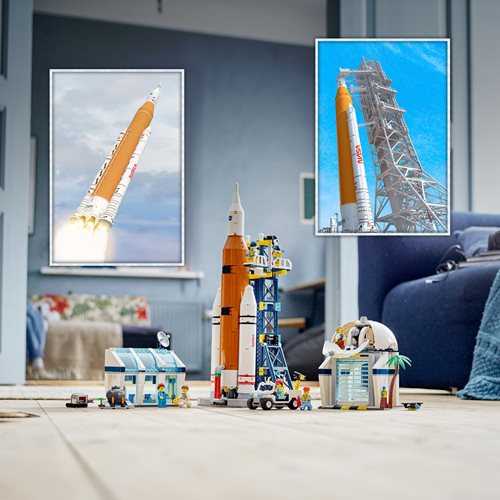 LEGO 60351 City Rocket Launch Center