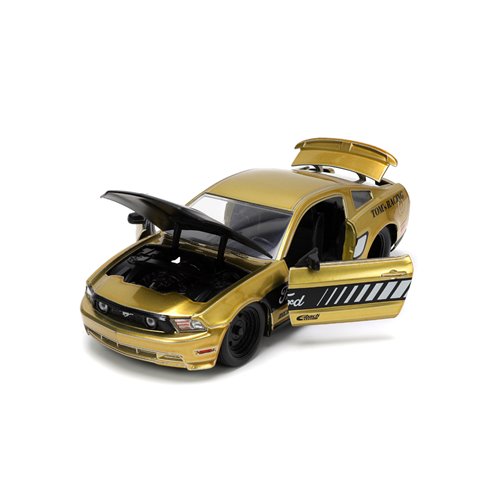 Bigtime Muscle 2010 Ford Mustang GT Tom's Racing 1:24 Scale Die-Cast Metal Vehicle