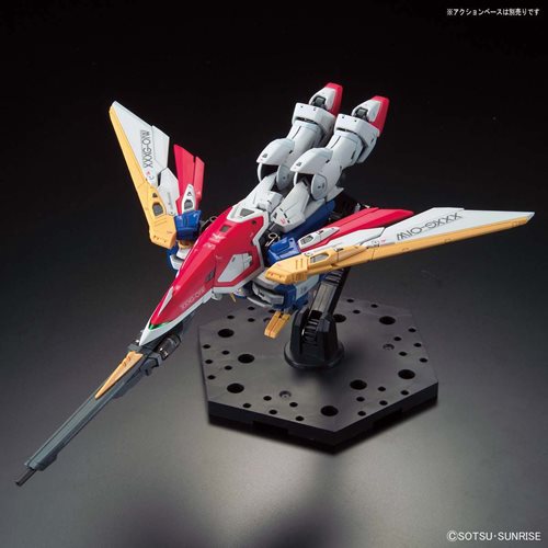 Mobile Suit Gundam Wing Gundam Real Grade 1:144 Scale Model Kit