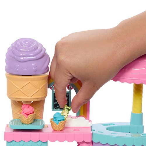 Barbie Club Chelsea Ice Cream Shop Doll and Accessories