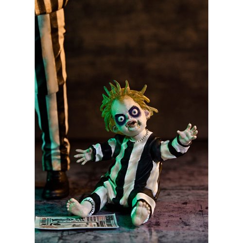 Beetlejuice Beetlejuice Ultimate Striped Suit Beetlejuice 7-Inch Scale Action Figure