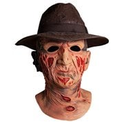 A Nightmare on Elm Street Freddy Krueger with Hat Deluxe Mask