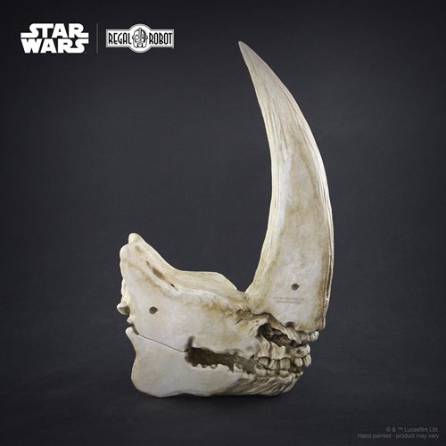 Star Wars: The Mandalorian Mudhorn Skull Wall Decor