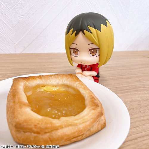 Haikyu!! Kenma Kozume Repeat Uniform Version Look Up Series Statue