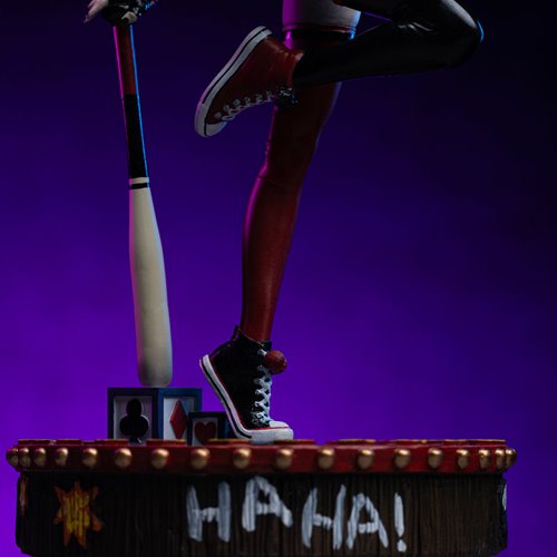 Harley Quinn Gotham City Sirens Limited Edition 1:10 Art Scale Statue