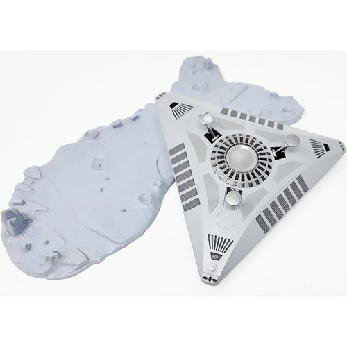 TR-3E UFO with Base 5-Inch Series Plastic Model Kit