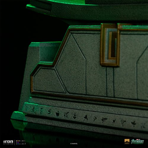 Avengers: Doomsday Doctor Doom on Throne 1:10 Art Scale Limited Edition Statue