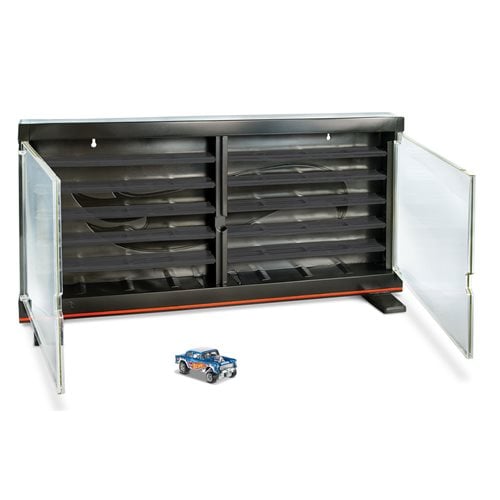 Hot Wheels 2020 Display Case with Vehicle