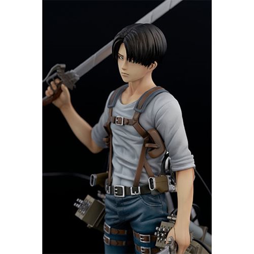 Attack on Titan Brave Act Levi Version 2B 1:8 Scale Statue
