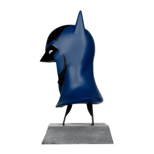 DC Prop Replica Wave 1  Batman Knightfall 1:3 Scale Cowl