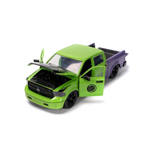 Hollywood Rides Marvel Avengers 2014 Ram 1500 1:24 Scale Die-Cast Metal Vehicle with Hulk Figure