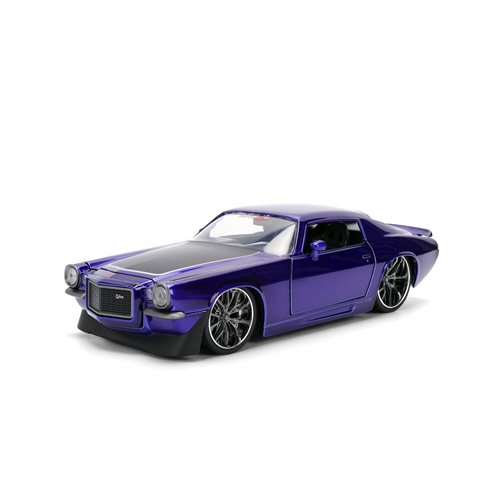 Bigtime Muscle 1971 Chevrolet Camaro Candy Purple 1:24 Scale Die-Cast Metal Vehicle