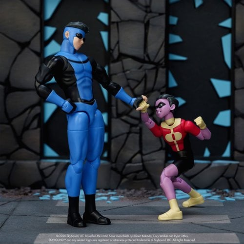 Invincible Wave 1 Invincible 6-Inch Scale Action Figure