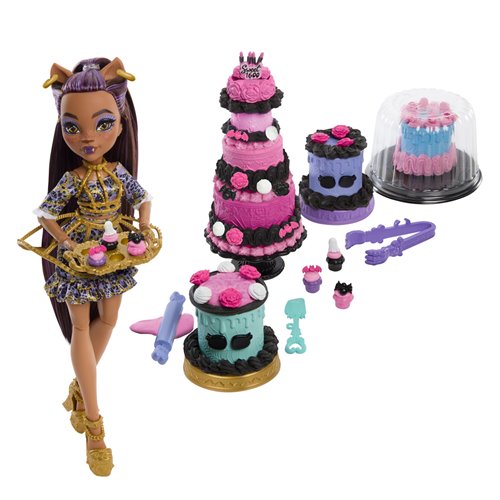 Monster High Scary Sweet Birthday Clawdeen Wolf Doll and Playset