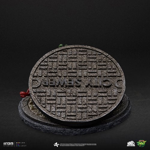 Teenage Mutant Ninja Turtles (1990) Movie Poster Sewer MiniCo Vinyl Figure - Entertainment Earth Exc