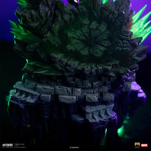 Doctor Doom Infinity Gauntlet Battle Diorama Series 1:10 Deluxe Art Scale Limited Edition Statue