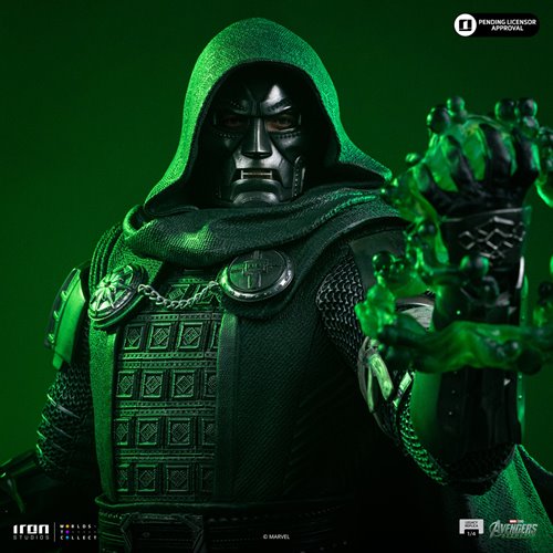 Avengers: Doomsday Doctor Doom Legacy Replica 1:4 Limited Edition Statue