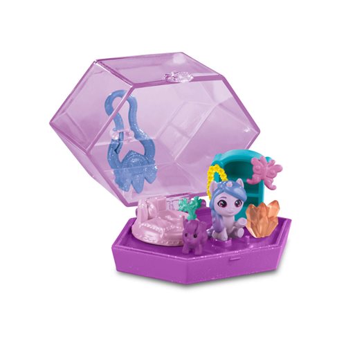 My Little Pony Mini World Magic Crystal Keychain Izzy Moonbow Playset