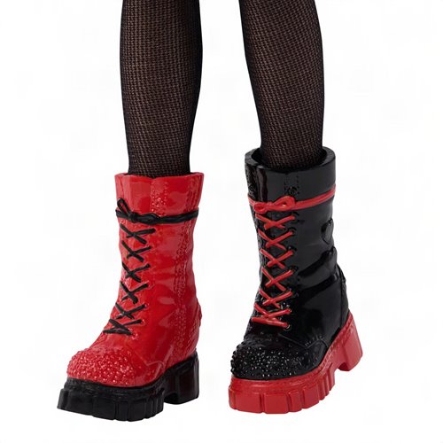 Disney Descendants: Wicked Wonderland Red Daughter of Queen of Hearts Doll