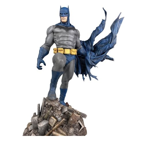 DC Gallery Batman Defiant Statue