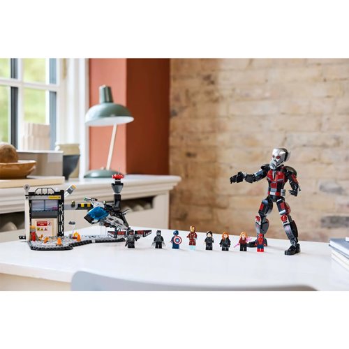 LEGO 76314 Captain America: Civil War Action Battle