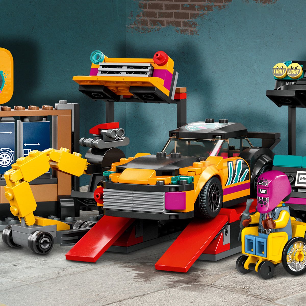LEGO 60389 City Custom Car Garage - Entertainment Earth