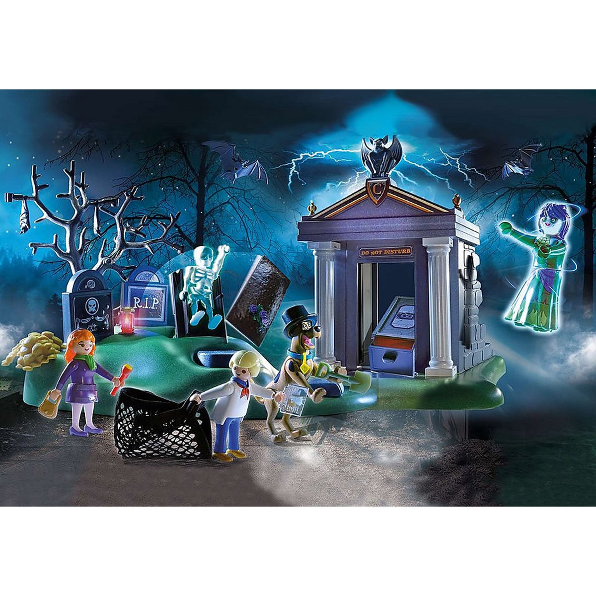 PLAYMOBIL SCOOBY-DOO! Adventure in the Cemetery Playset