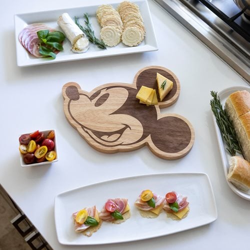 Mickey Mouse 14-Inch Cutting Board