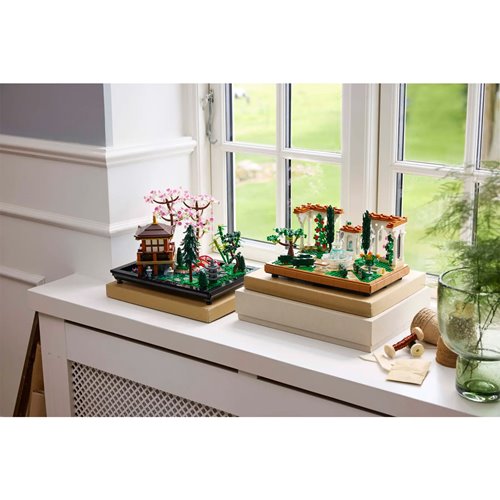 LEGO Icons 10359 Fountain Garden