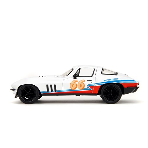 Bigtime Muscle 1966 Chevrolet Corvette Stingray White 1:24 Scale Die-Cast Metal Vehicle