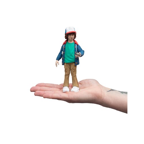 Stranger Things Dustin the Pathfinder Mini Epics Vinyl Figure