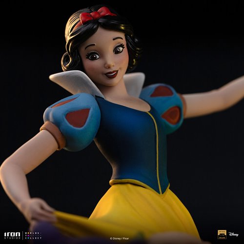 Snow White and the Seven Dwarfs Disney Classic Snow White 1:10 Deluxe Art Scale Limited Edition Stat