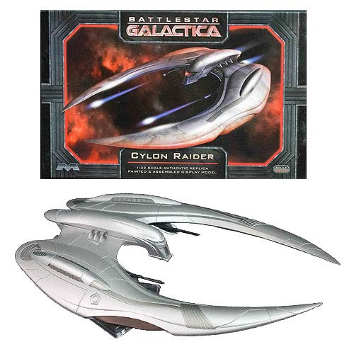 Battlestar Galactica Cylon Raider Prefinished 1 32 Scale Model Kit