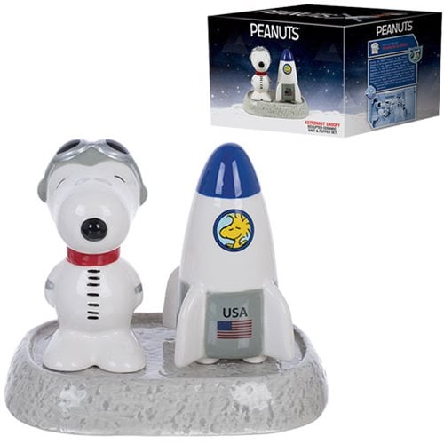 Peanuts Astronaut Snoopy Salt and Pepper Shaker Set
