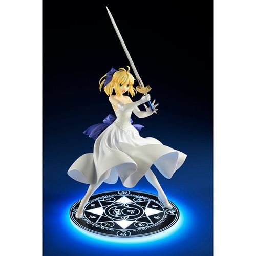 Fate/stay night Saber White Dress Version 1:8 Scale Statue