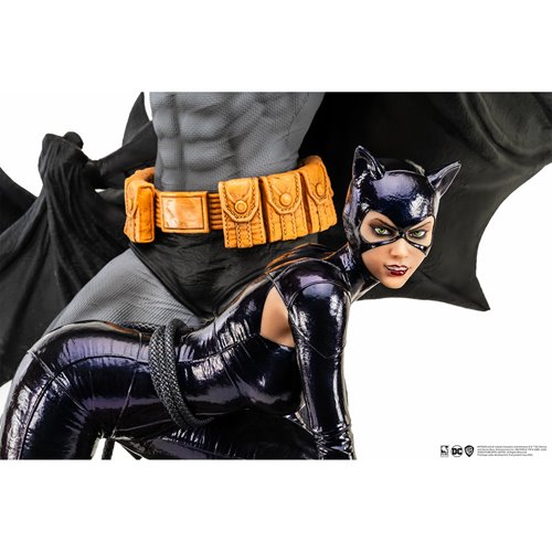 Batman and Catwoman Reunion 1:4 Scale Statue
