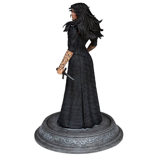 The Witcher: Yennefer Statue