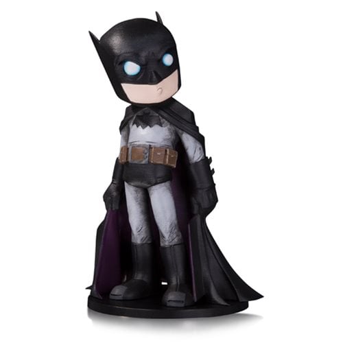 DC Comics Artist Alley Batman by Chris Uminga Limited Edition Statue