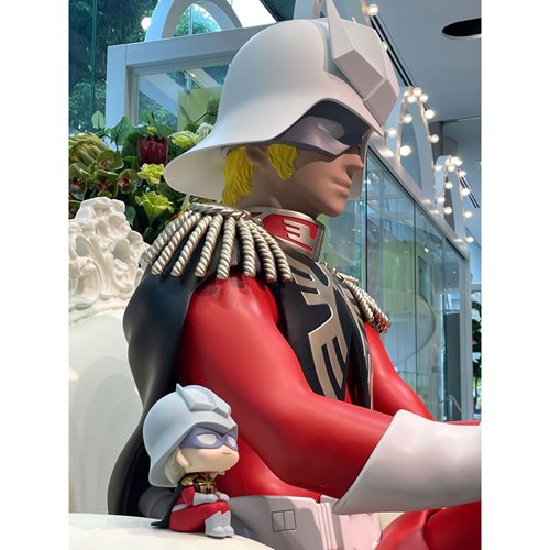 Mobile Suit Gundam GQuuuuuuX Char Aznable Look Up Series Statue