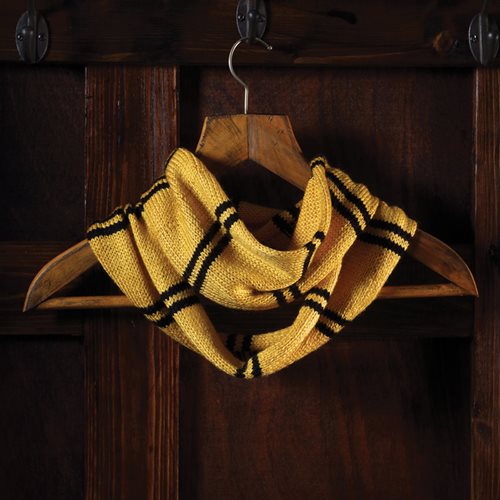 Harry Potter Wizarding World Collection Hufflepuff Cowl Scarf Knitting Kit