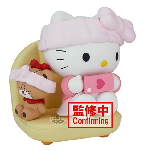 Sanrio Hello Kitty Nakayoshi Memories Relaxing Time at Home Statue