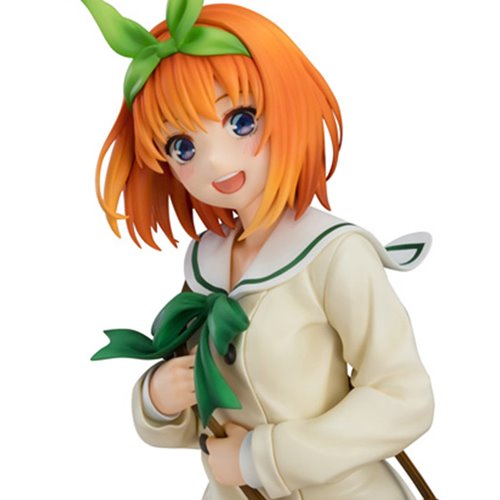 The Quintessential Quintuplets Yotsuba Nakano Date Style Version 1:6 Scale Statue