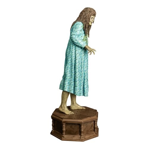 The Exorcist Regan MacNeil 12-Inch Statue