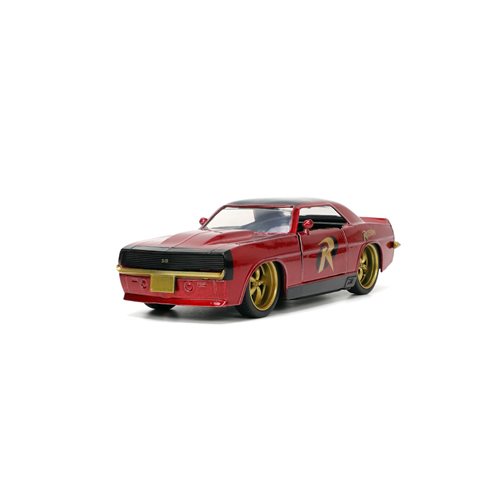 Batman Hollywood Rides 1969 Chevrolet Camaro 1:32 Scale Die-Cast Metal Vehicle with Robin Figure