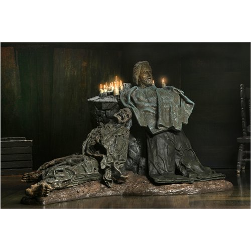 Friday the 13th: The Game Pamela Shrine Diorama
