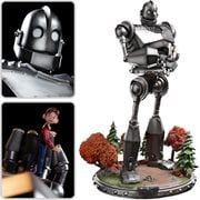 The Iron Giant and Hogarth Hughes Demi Art 1:20 Scale Statue