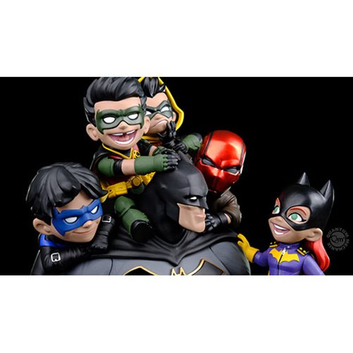 Batman Family Q-Master Diorama Statue - Entertainment Earth
