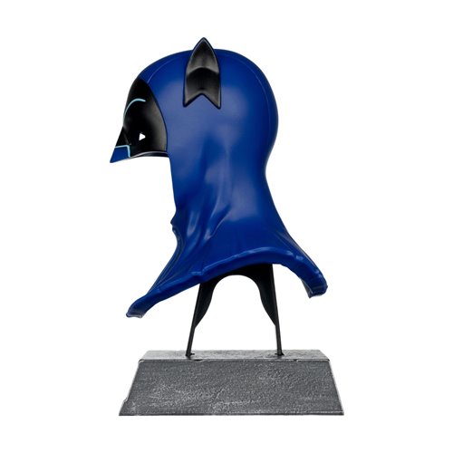 DC Prop Replica Wave 1 Batman 1966 1:3 Scale Cowl