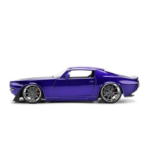 Bigtime Muscle 1971 Chevrolet Camaro Candy Purple 1:24 Scale Die-Cast Metal Vehicle