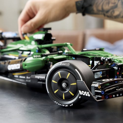 LEGO® Technic™ Aston Martin Aramco AMR25 F1® Car